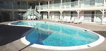 Hotel Red Lion & 2*